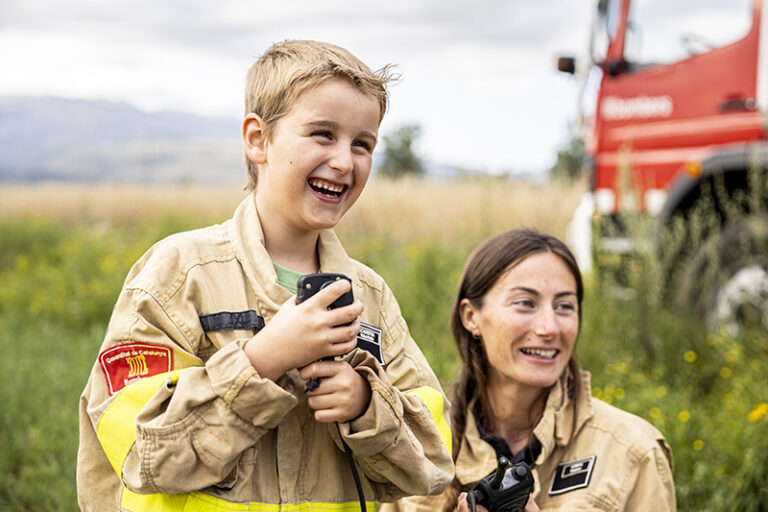 L'Arnau un dels protagonistes del calendari solidari Bombers amb Causa 2026, pacient de Sant Joan de Déu. (c) Joan Reyes Gutierrez